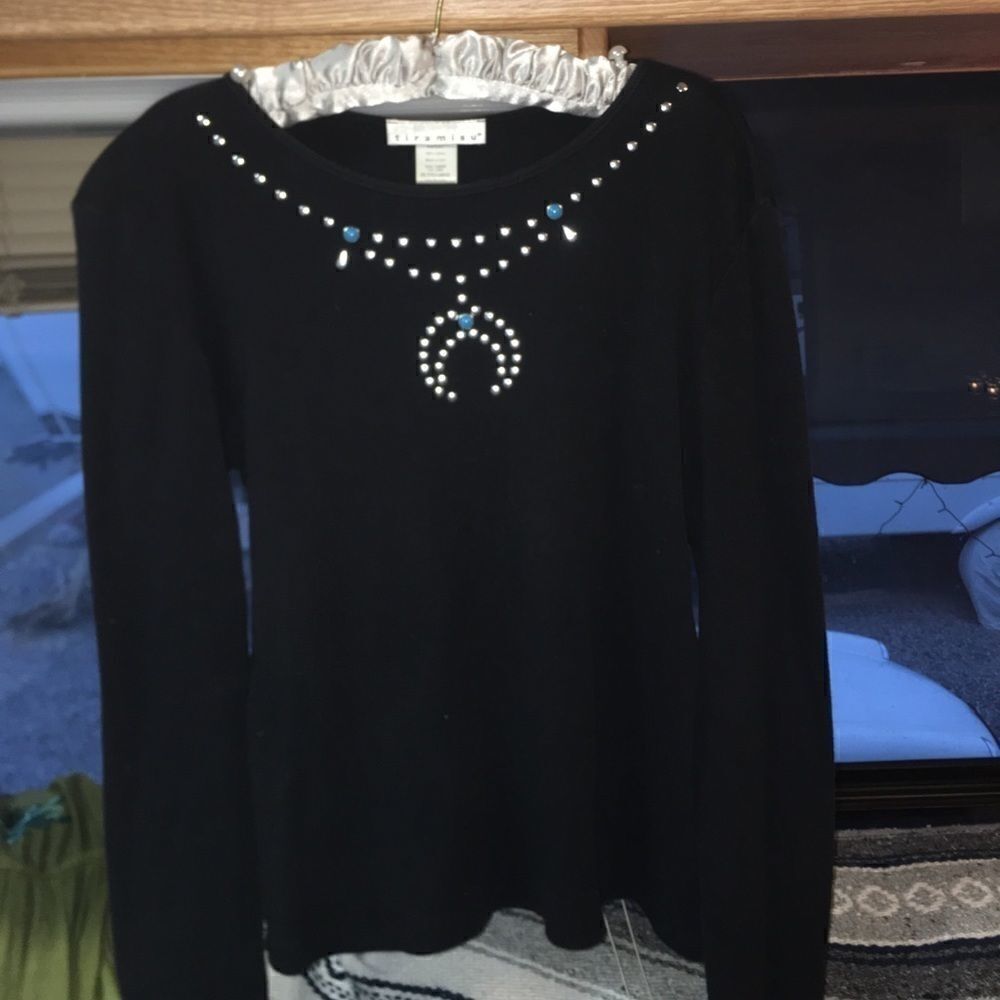 TIRAMISU SOUTH west studded silver/ turquoise top
